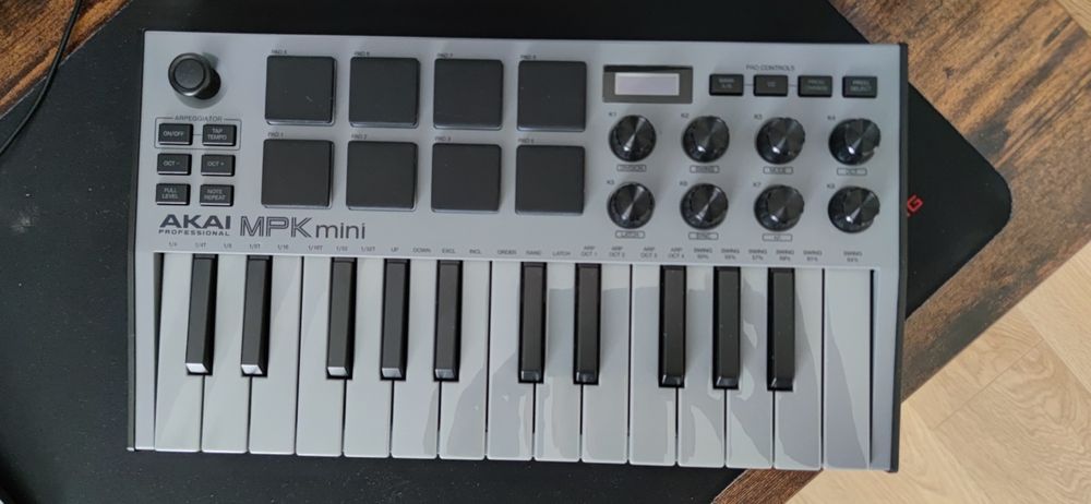 Controller midi Akai Mpk 25 mini Mk3 Grey