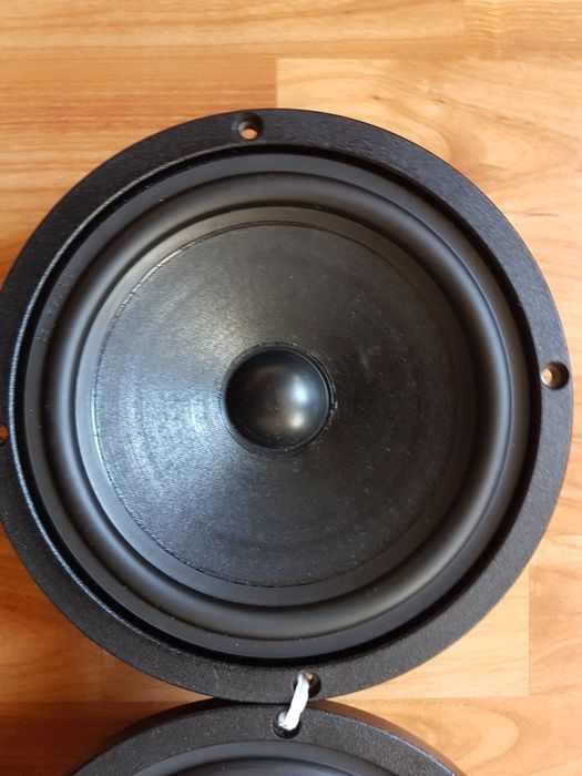 Hygh Quality Loudspeaker , 175 mm , 8 ohm