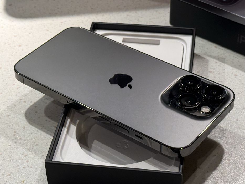 iPhone 13 Pro 256GB Graphite – Като НОВ, 100% Батерия.