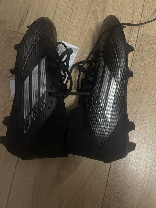 Ghete de fotbal f50
