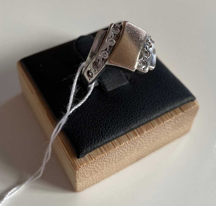 Сребърно дамско пръстенче с инкрустации – проба 925 – 5,08 гр – НОВО