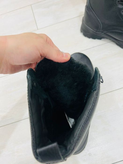 Продаю берцы зимний