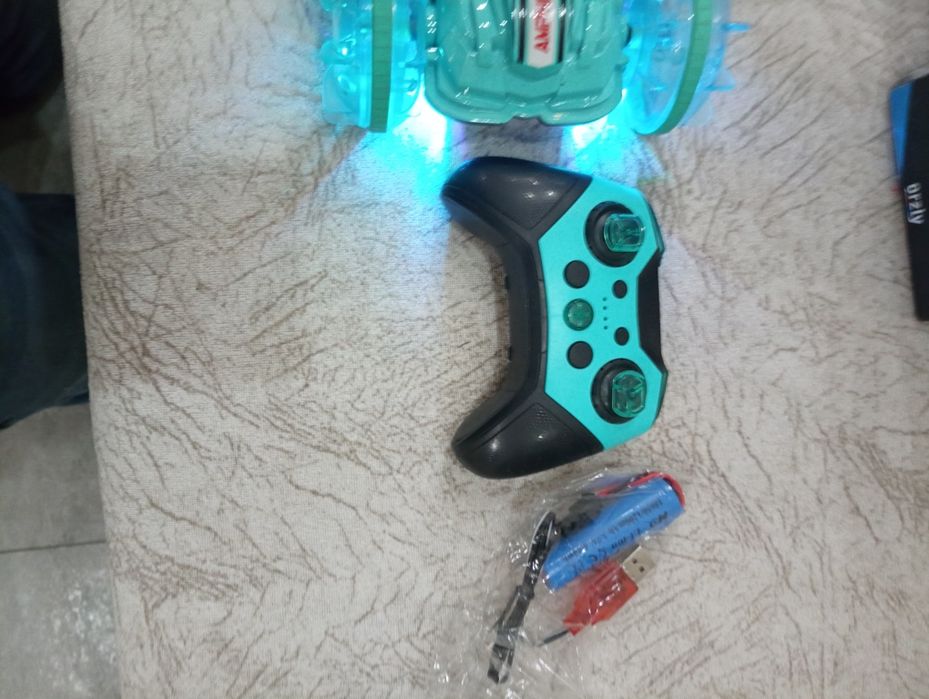 Детска количка водна и мощна със две батерии