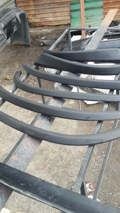 Продам расширители арок на Х5 Е 53