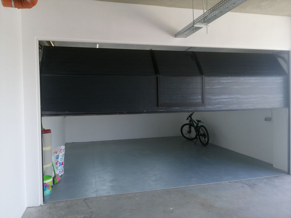 Vând Garaj / Spațiu Depozitare/ Sediu birou