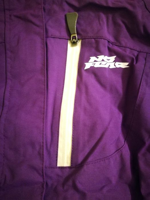 Продавам детско ски яке 35 лв