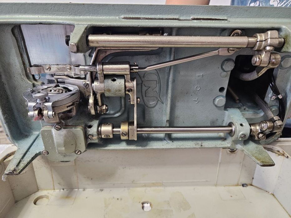 Швейная машинка National