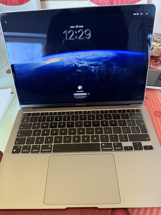 Macbook air 2020