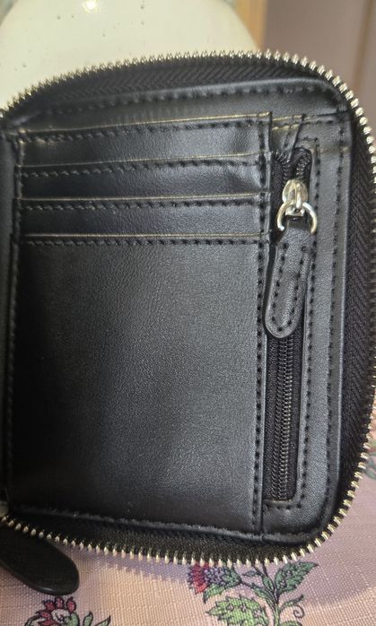 Дамско портмоне DKNY