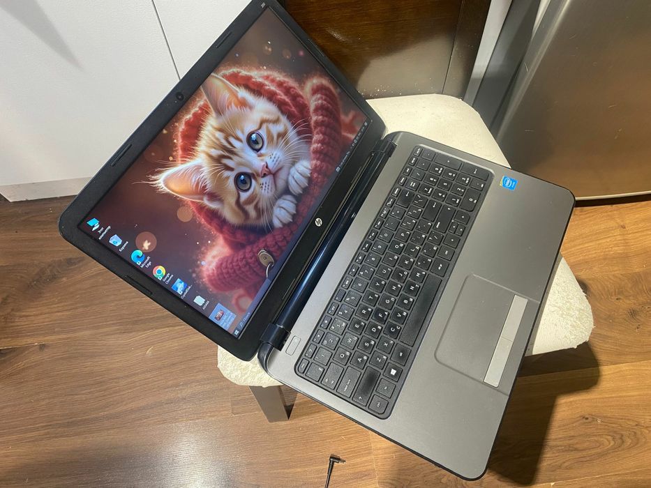 Ухоженный ультрабук HP intel core N2840/SSD256GB/Windows 10