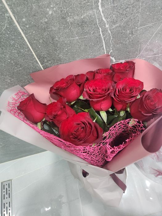 Живые розы за 6000тг