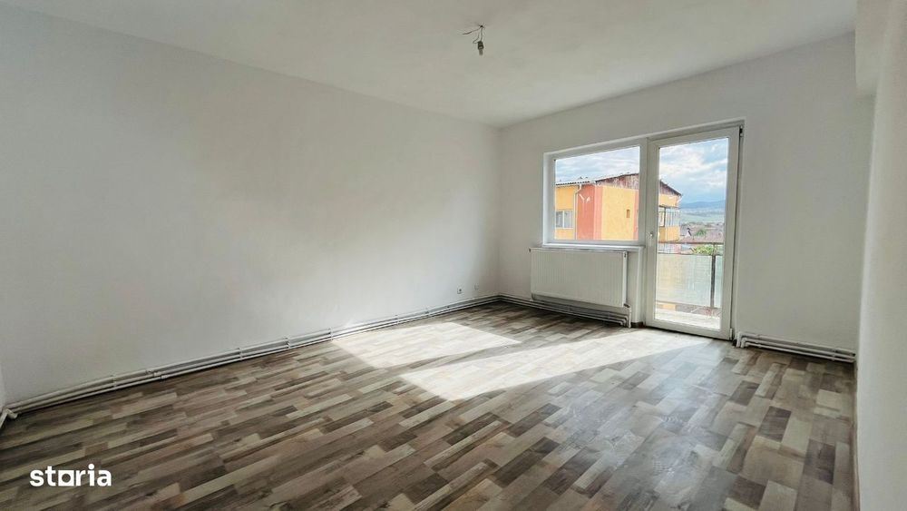 Apartament De Vanzare In Sebes, 4 Camere, Zona Centrala. Comision 0