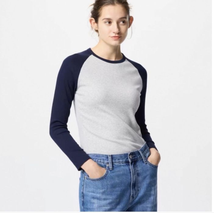 Продам новый лонгслив Uniqlo в рубчик.