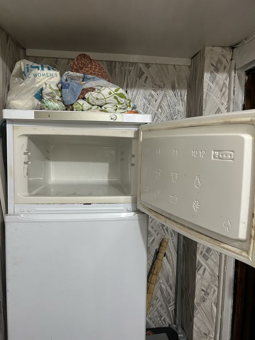 холодильник indesit