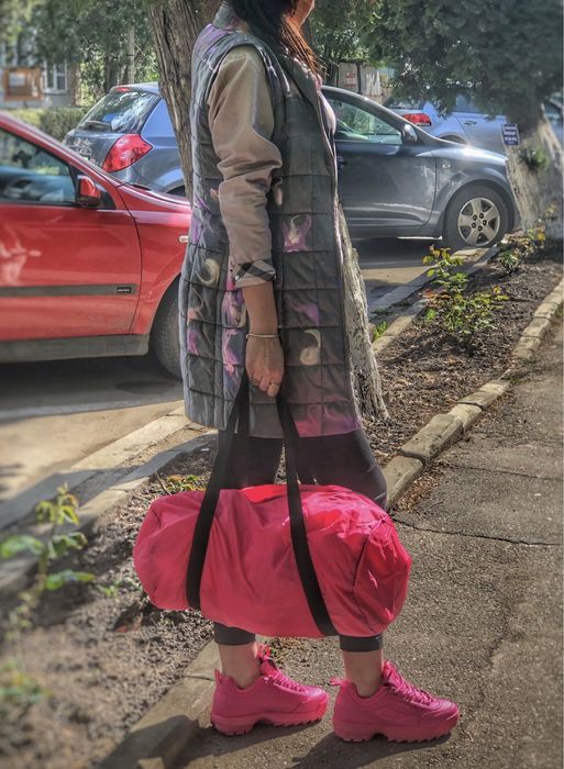 Vesta dama de fas cu pene roz cu gri