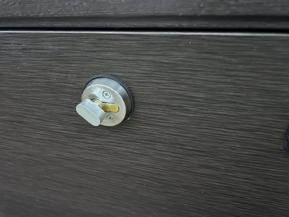 Usa metalica  in stare buna