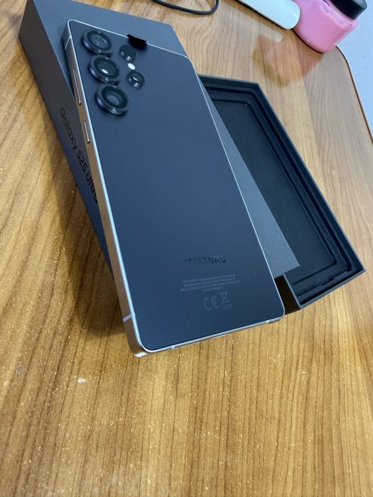Samsung S25 Ultra nou