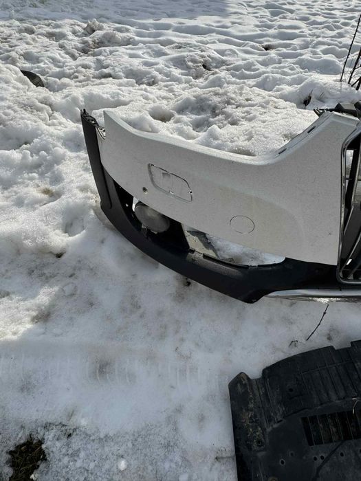 Vand bara fata audi a4 b8,5 facelift Allroad + aripa stânga