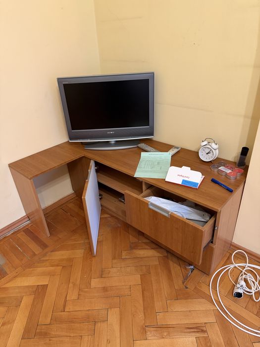 Comoda si televizor