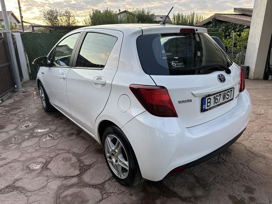 TOYOTA Yaris 2016 — imagine 4