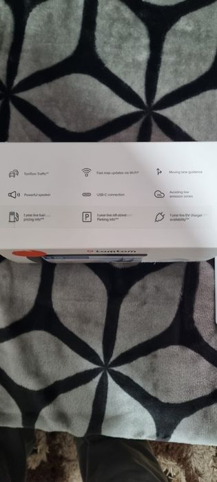 Vând  TomTom  Go Navigator 7"  Wifi,  Bluetooth,  etc.