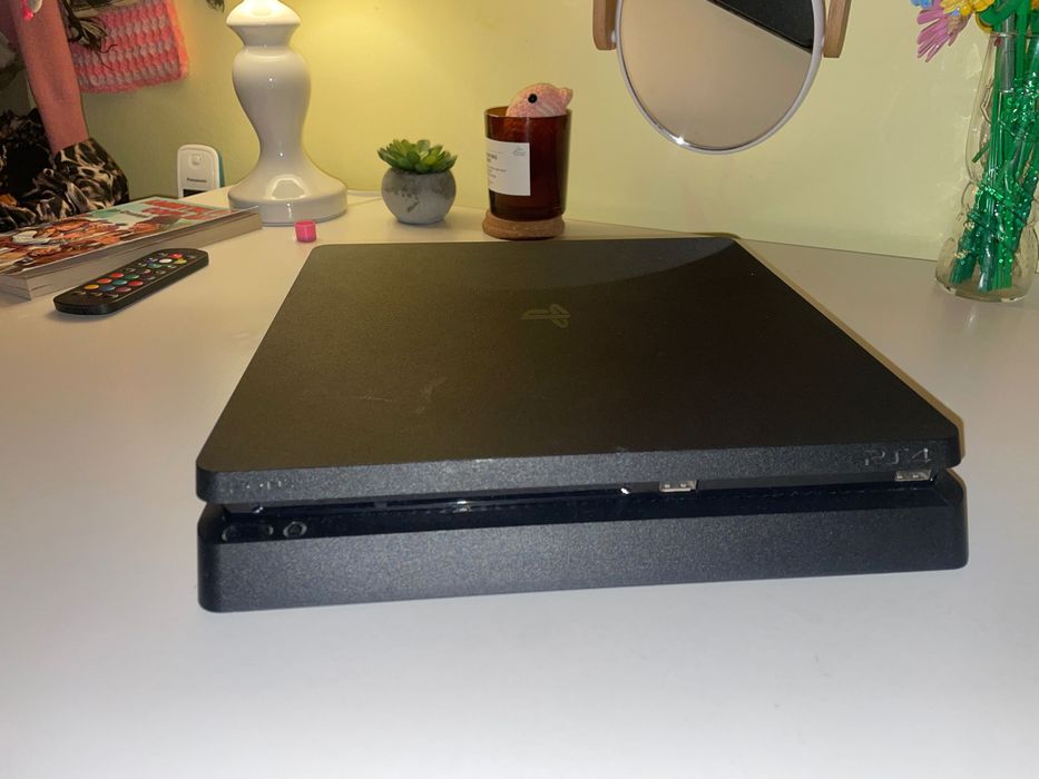 Ps4 slim pentru piese