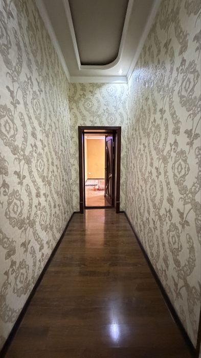 Янгийкл центрида ховли сотилади!