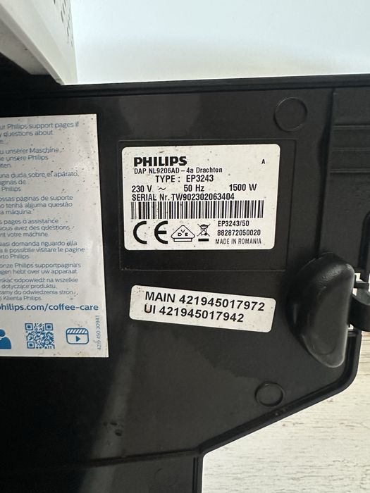 Кафеавтомат Philips EP3243 Latte go