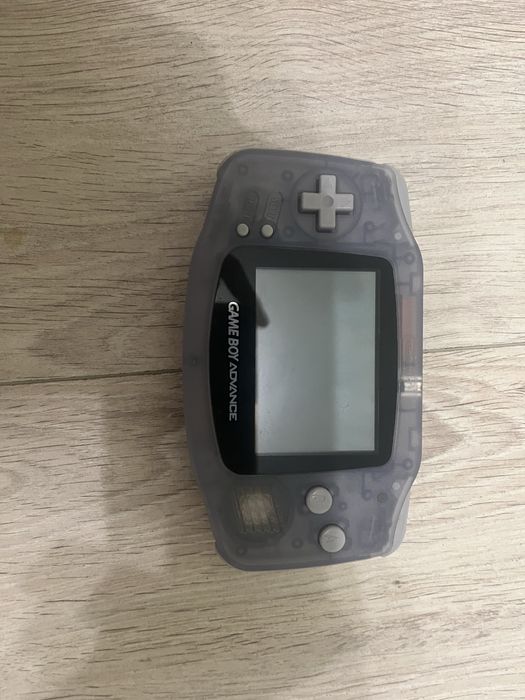 Nintendo Gameboy Advance Конзола
