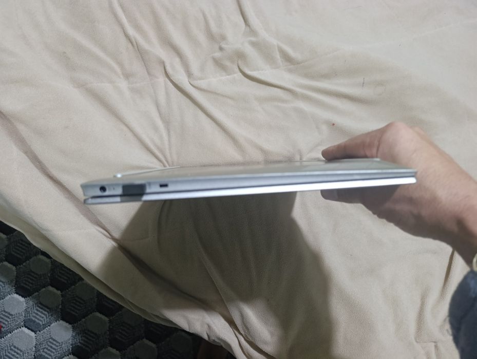 Ноутбук пояти янги тезкор