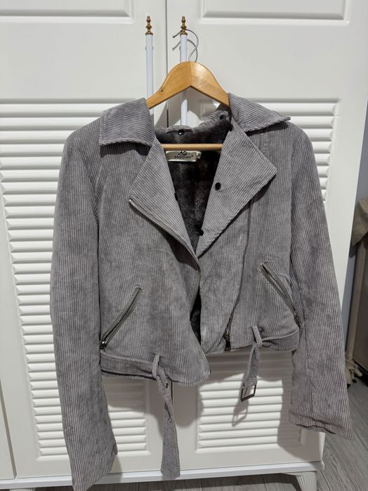 Дамско велурено яке