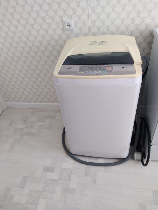 Продам стиральную машину