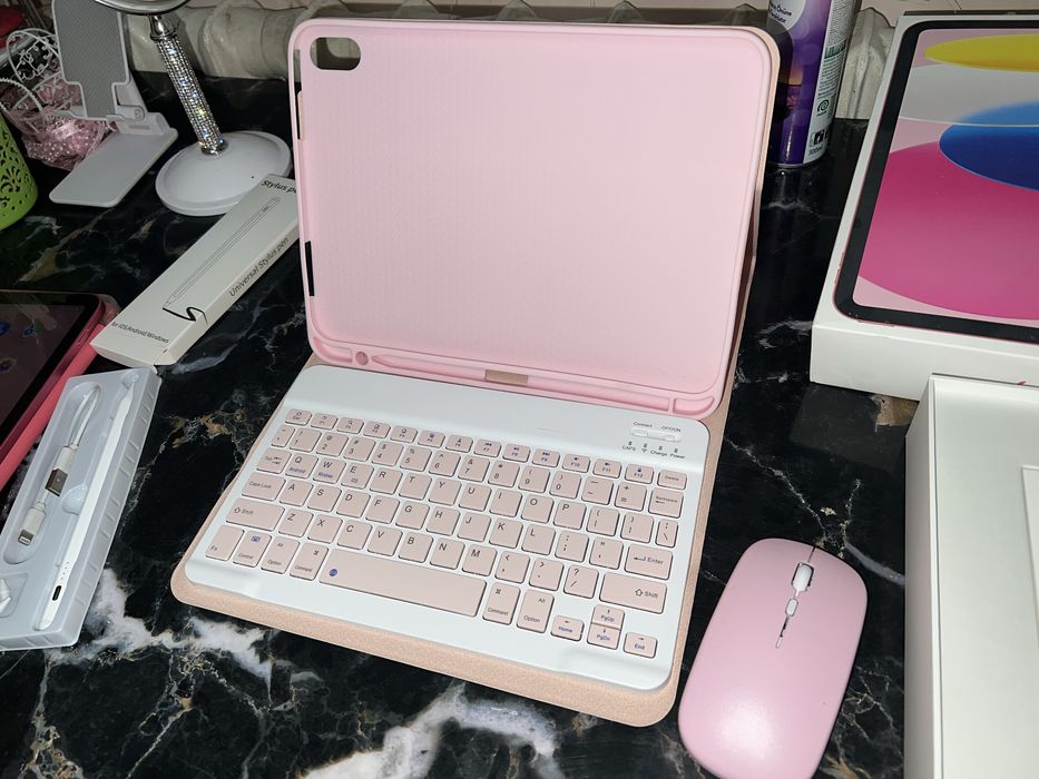 Ipad 11 A9 pink 100% yomkost sotiladi 5 mln 500 ming