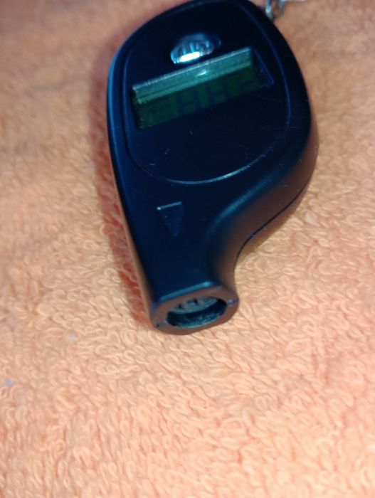 Manometru breloc digital