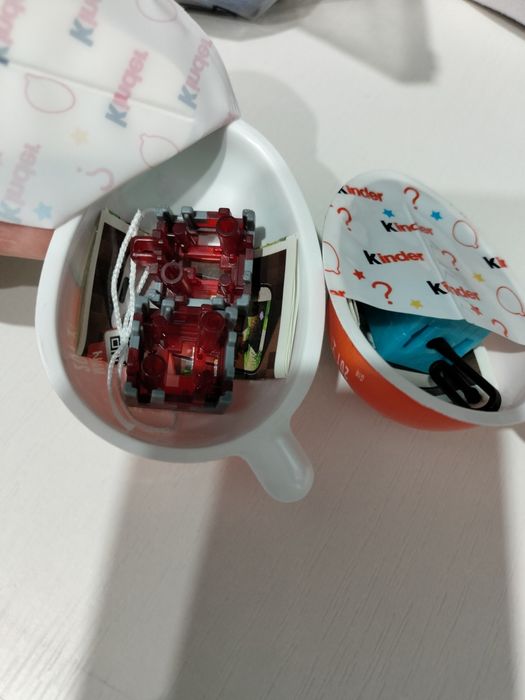 Продам фигурки из киндера Майнкрафт Джой