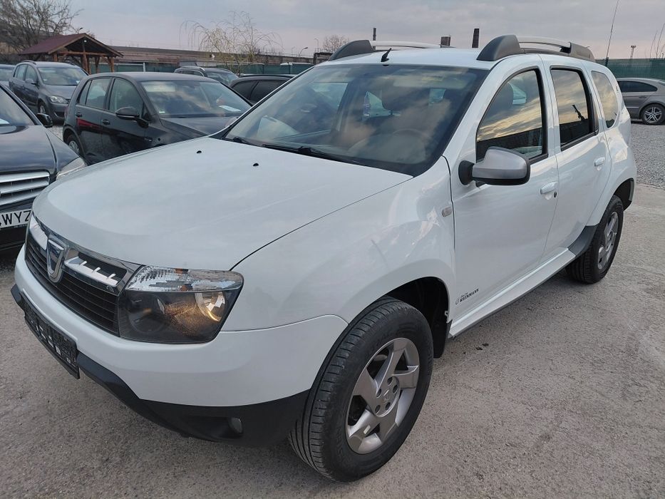 Dacia Duster 16 benz 2012