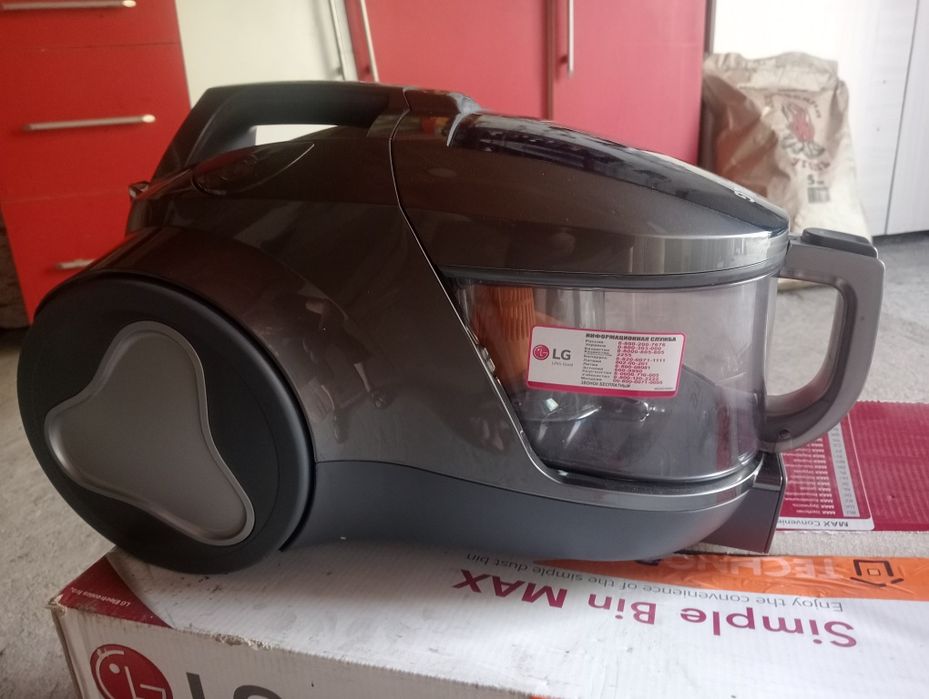 Пылесос LG новый