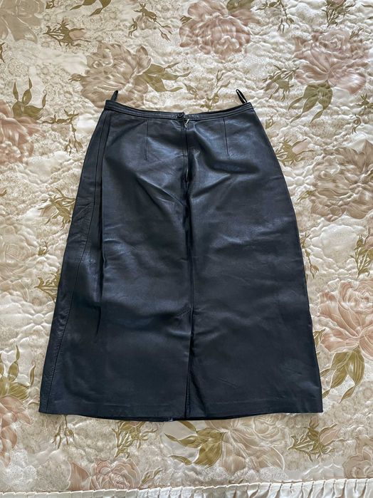 Дамски кожен костюм