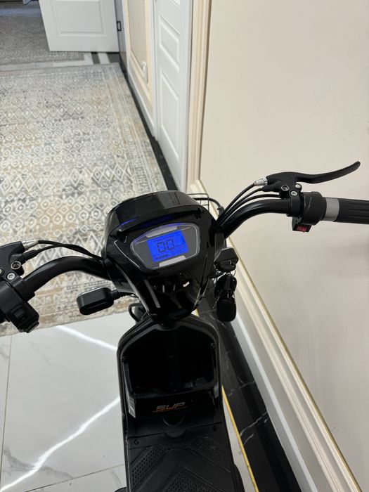 Срочно продается новый скутер