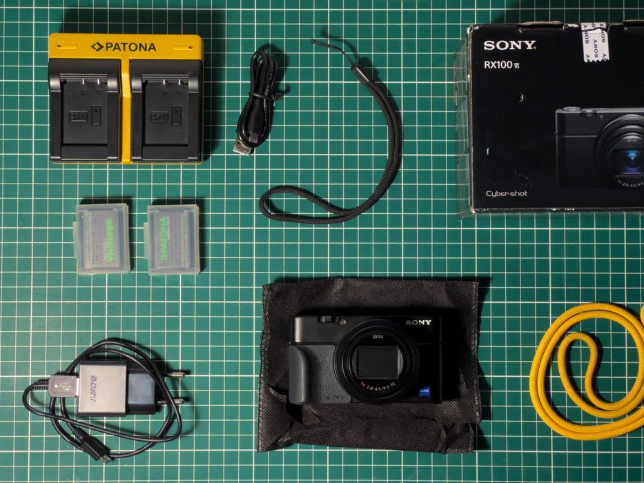 Sony RX100 Mark VI, mint, full box