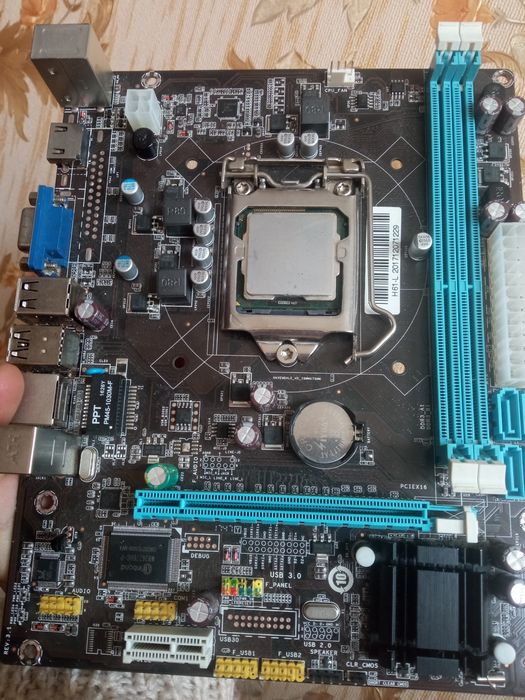 Продам Материнскую плату
