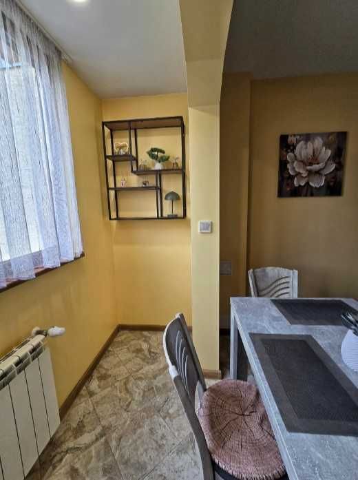 Дава се под наем Тристаен апартамент в София, Център - 71 кв.м за 820 € - Снимка #4