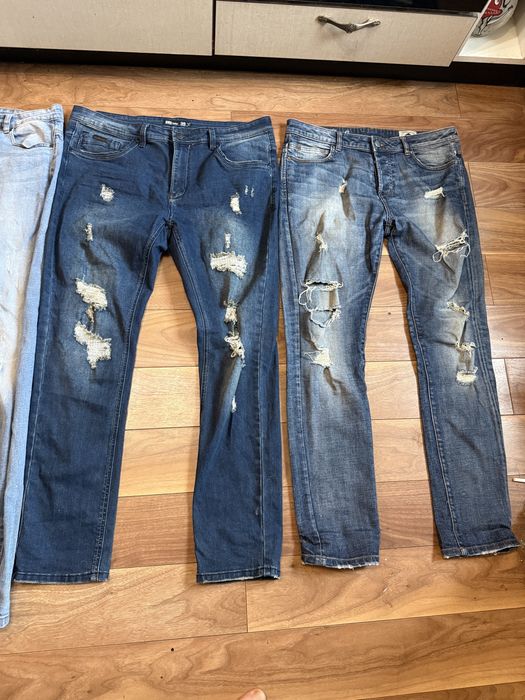 Blugi marimea 34,36, pret 80 lei bucata
