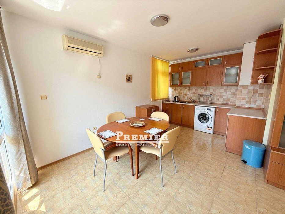 Продава се Тристаен апартамент в к.к. Слънчев бряг - 85 кв.м за 1271 €/кв.м - Снимка #4