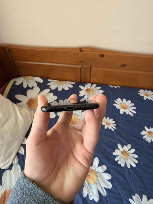Iphone 7  нова батерия !!