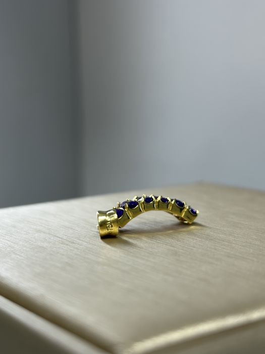 Золотые серьги с александридом