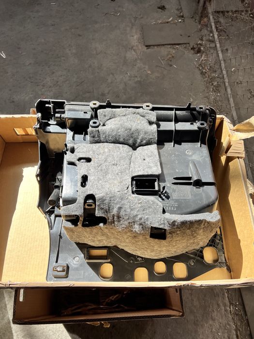 Продавам жабка за Ауди А4 B8 Audi