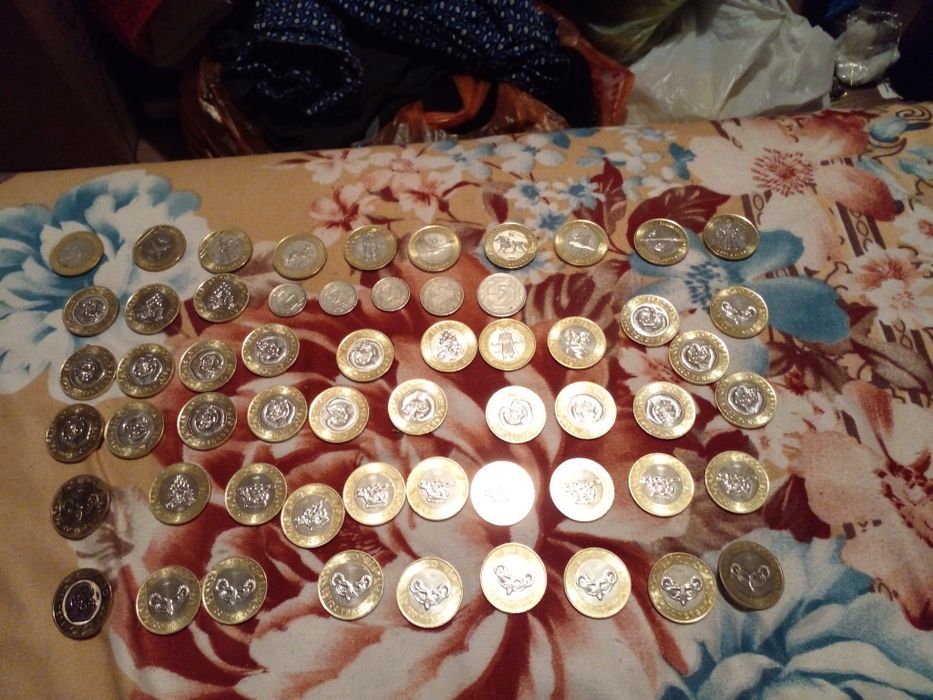 Продам Монеты Тенге