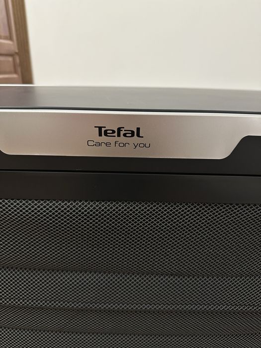 Паровой шкаф Tefal для одежды