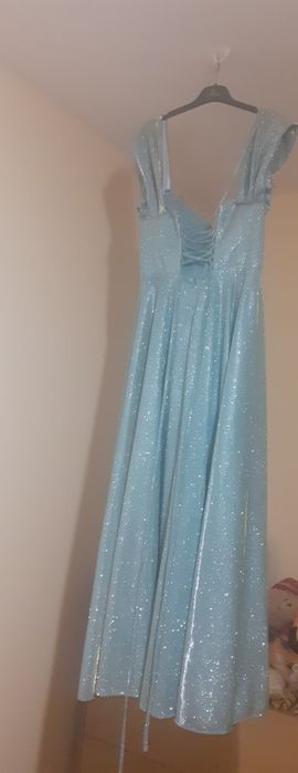 Красива рокля модел 2025 год